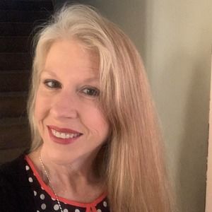 Meet your Posher, Kelley wolfe